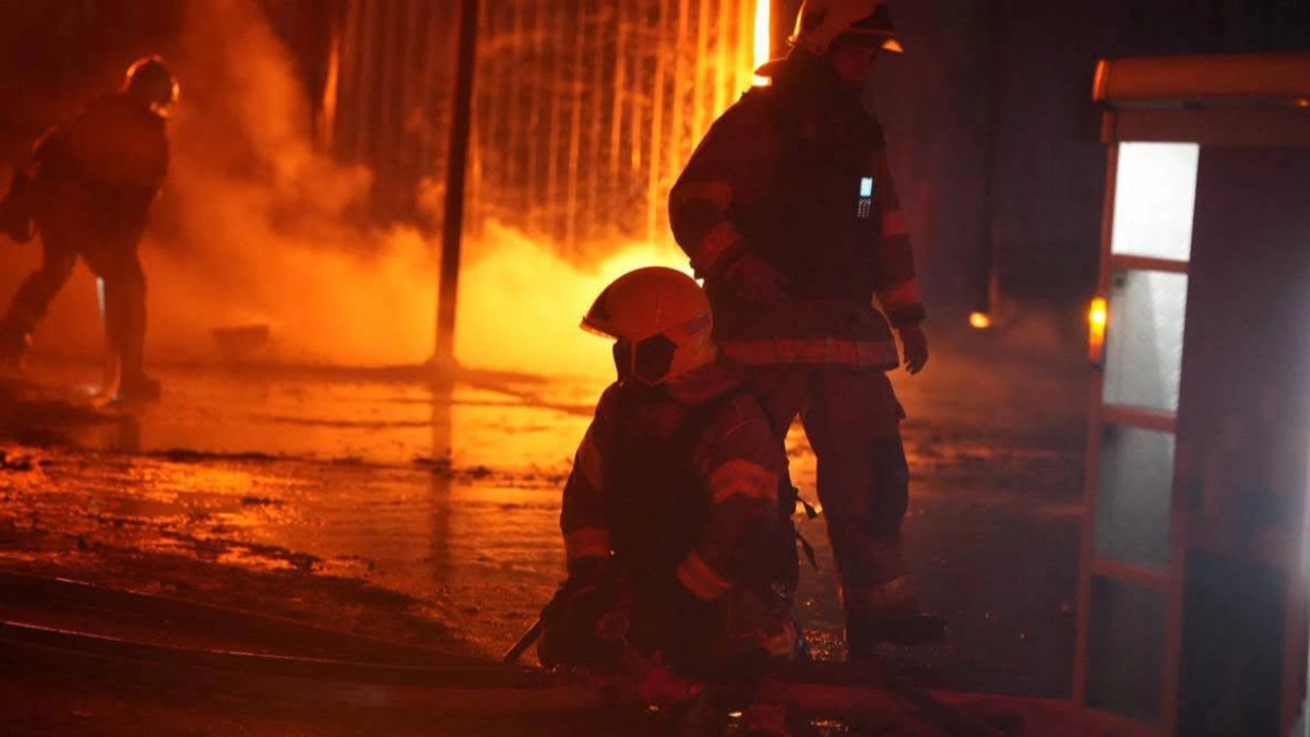 Russian attack on Odesa Oblast sets warehouses on fire – photos