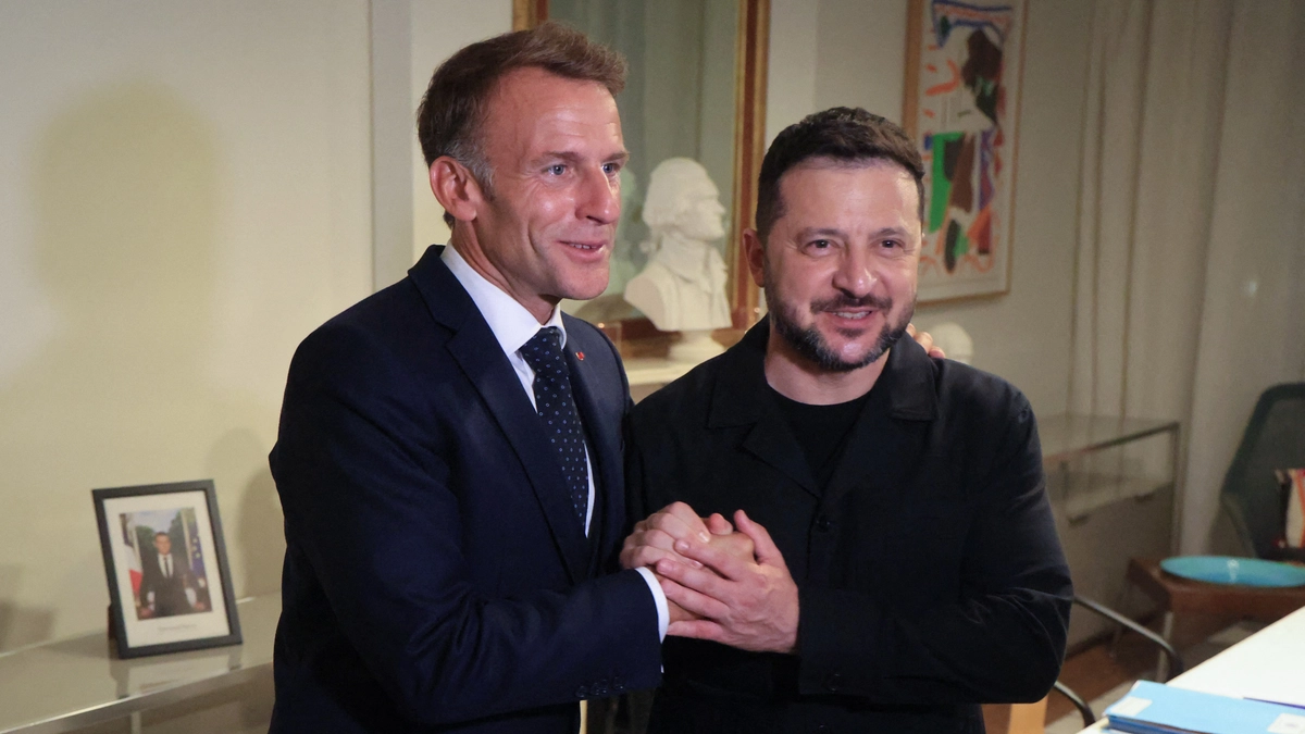 Zelenskyy meets Macron in New York: they discuss halting strikes on energy infrastructure