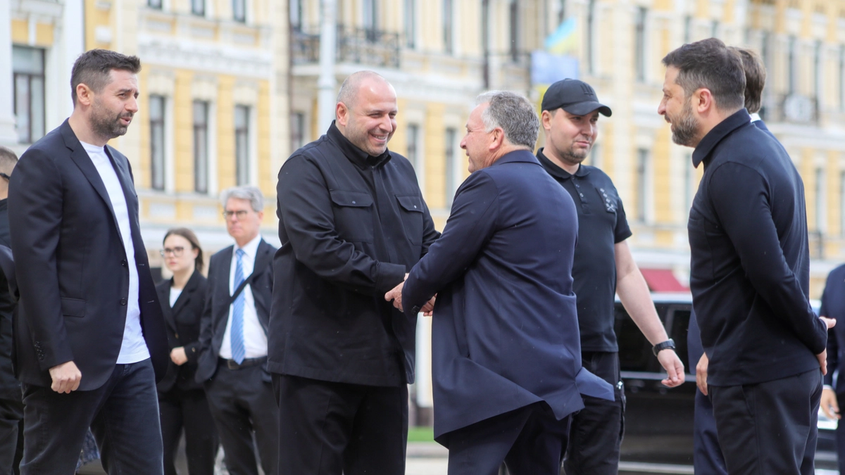 Head of Ukraine's foreign intelligence says he is satisfied with Witkoff's diplomatic work
