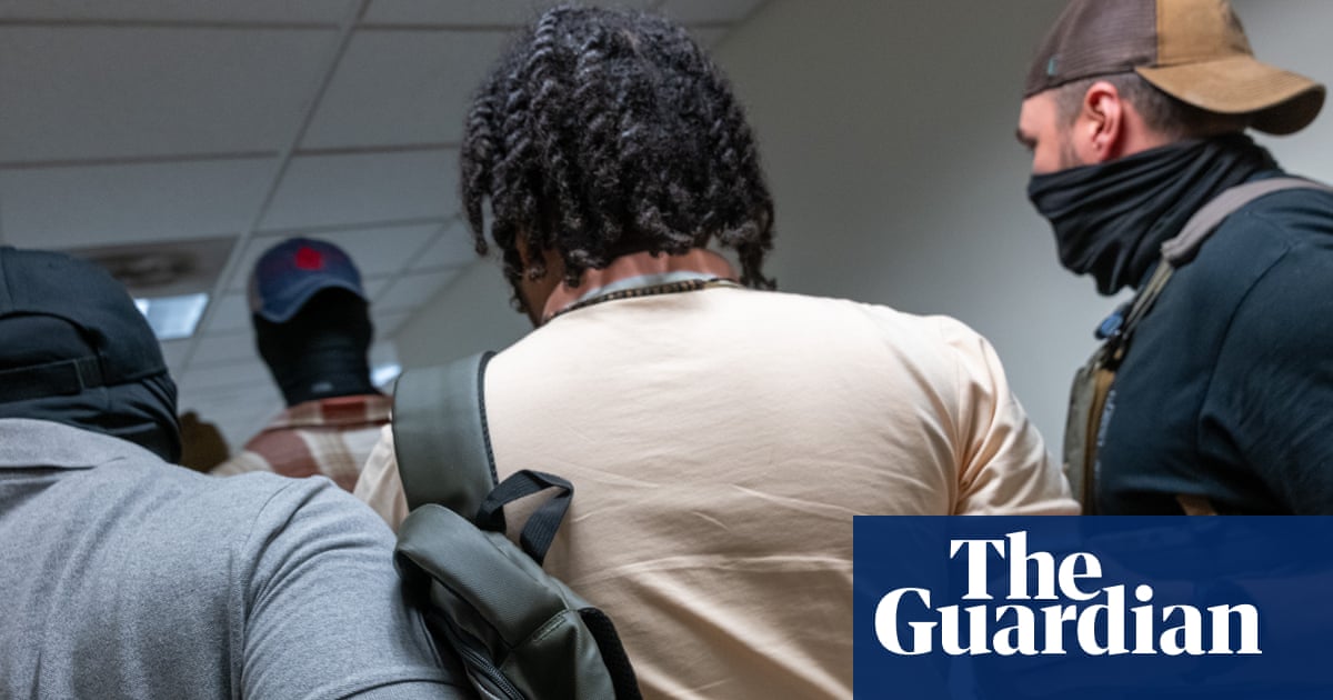 US supreme court allows Trump officials to resume deportations to third countries