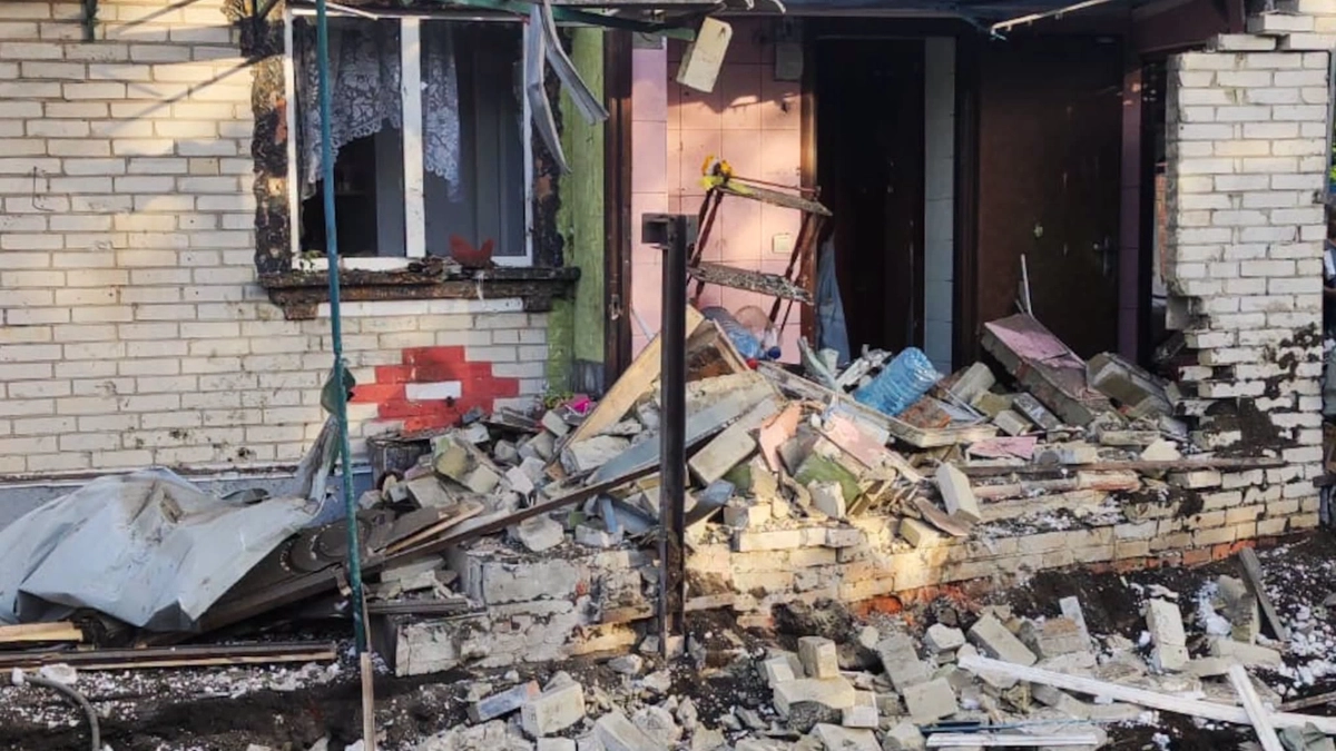 Russia attacks Sumy with long-range weapons: one injured and four hits reported