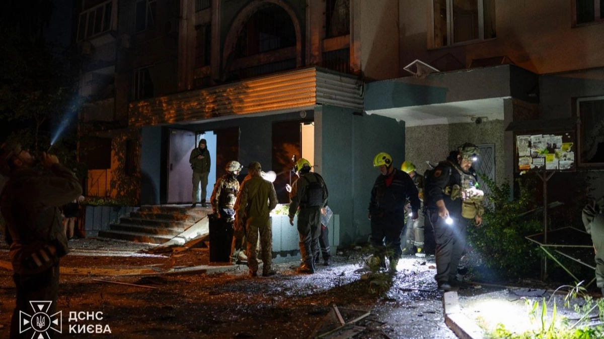 Nighttime Russian attack on Kyiv injures four, fires reported in several districts