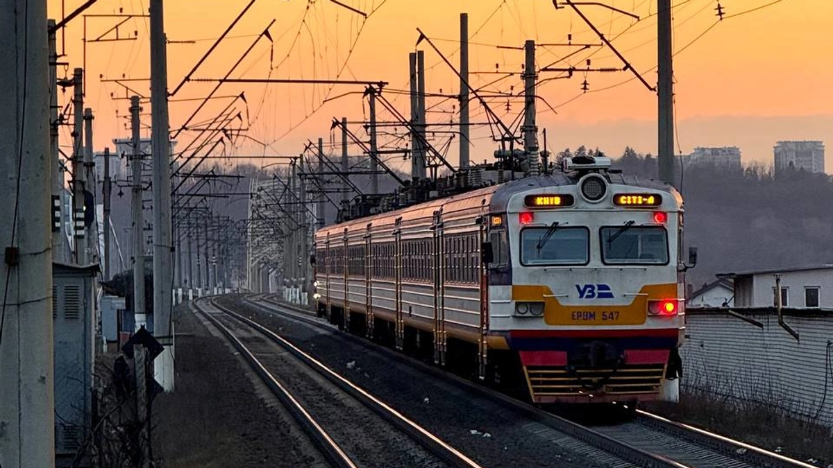Russians are attacking Kyiv: urban rail service suspended