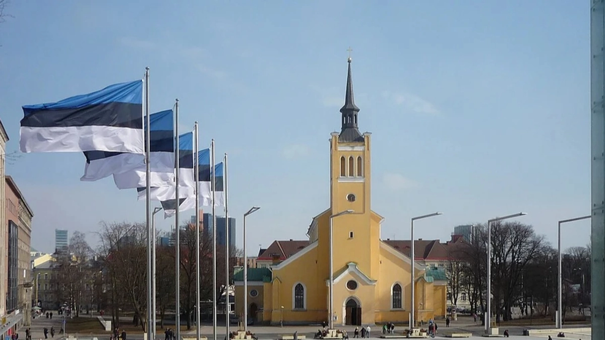 Estonia accuses Russia of arson attack on defence company supplying weapons to Ukrainian army