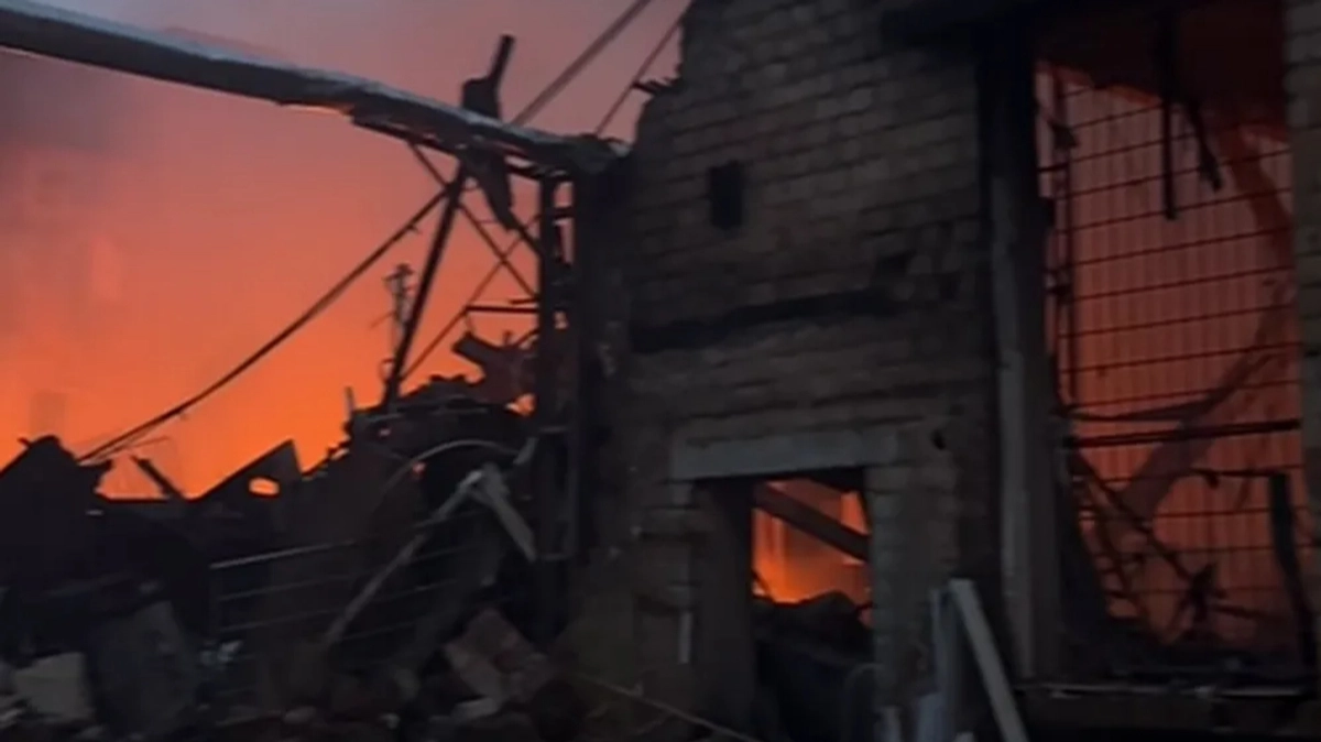 Russians destroy jewellery company in Kyiv – video