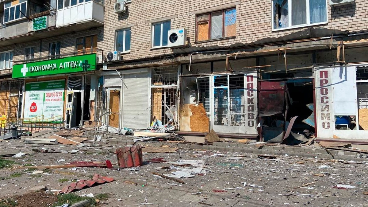 Russians attack Nikopol, Dnipropetrovsk Oblast: five injured