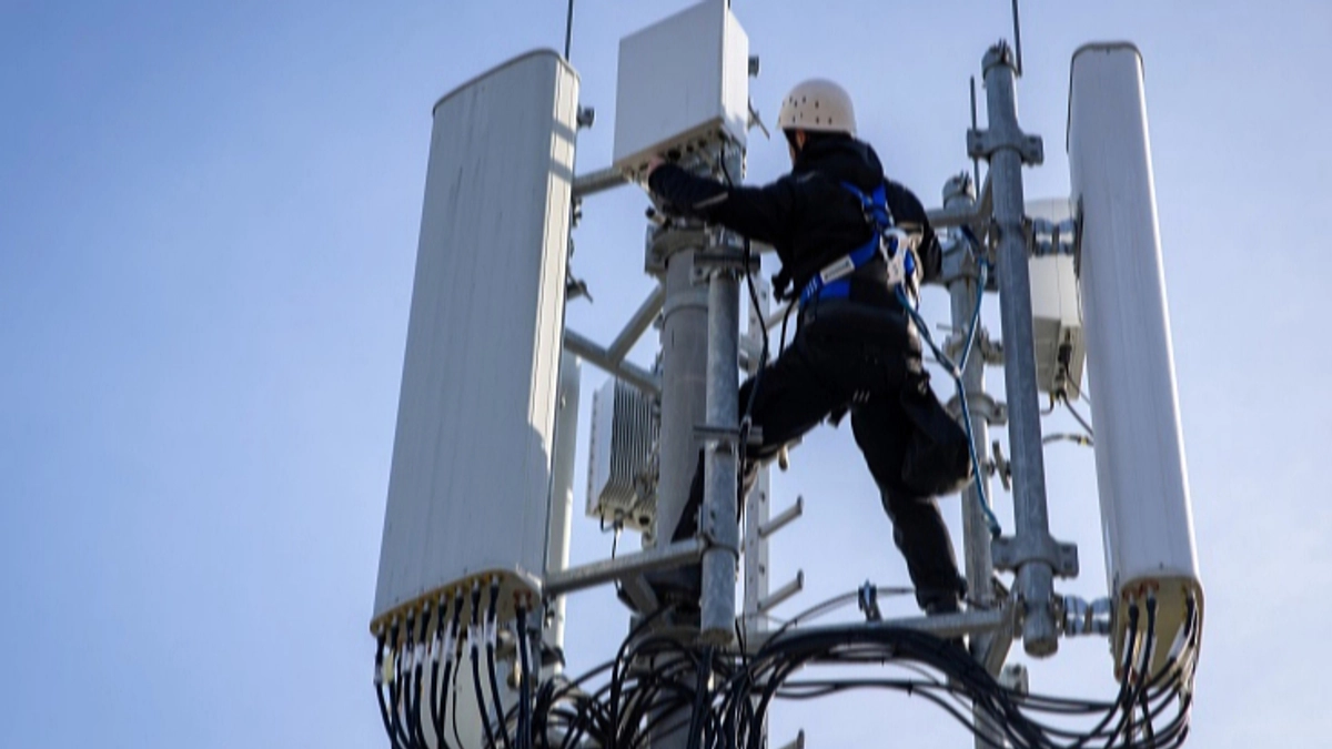 Internet problems reported in Kyiv after Russian attacks