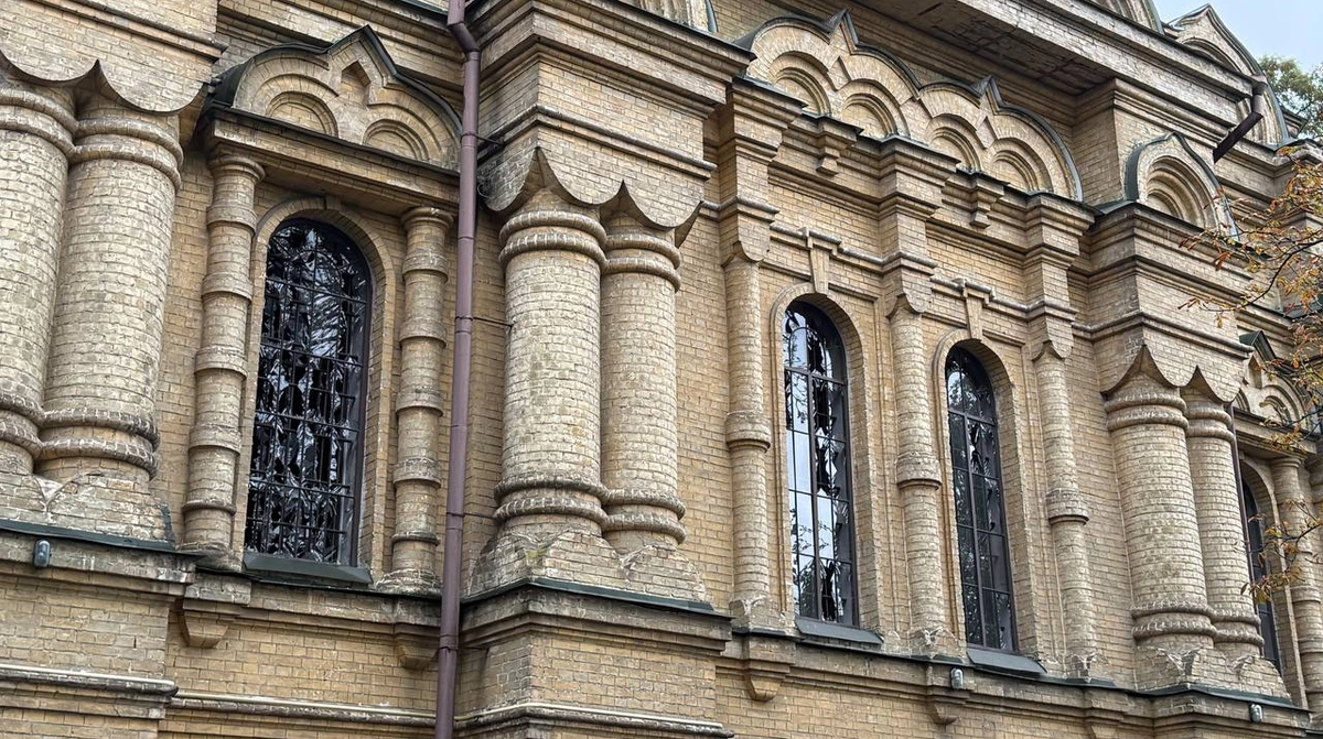 Russians damage 120-year-old church in Kyiv