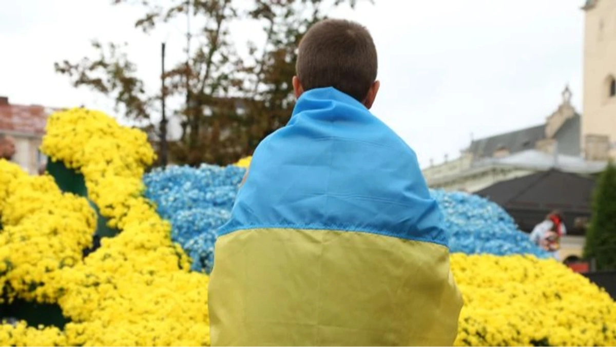 Share of Ukrainians who approve country's direction drops to 40% – survey