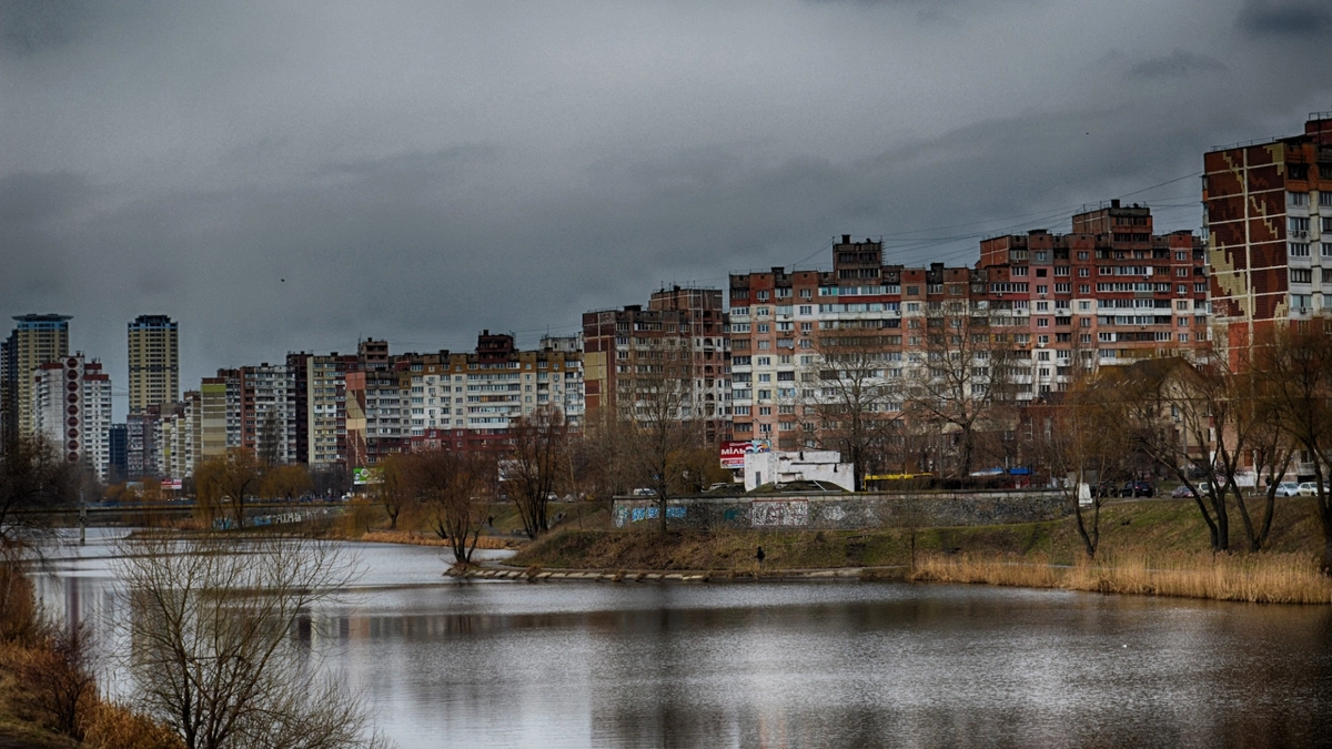 Russian attack damages heating main in Kyiv: Desnianskyi district left without hot water